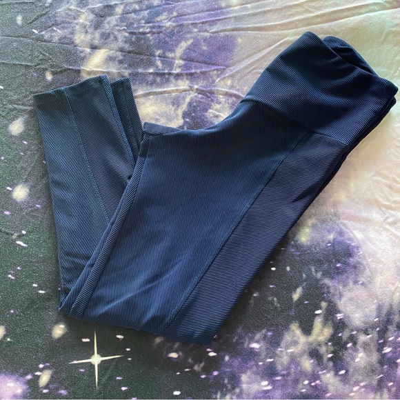 Onzie Pants - Onzie High Rise Sweetheart Midi Leggings